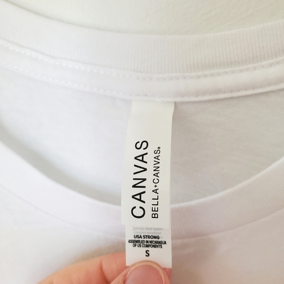 The B-52s Blue Lobster White T-shirt ๐ฆ (Small) - Picture 4 of 9